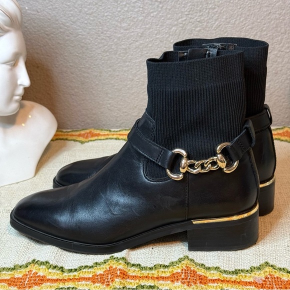 ALDO Women's Franina Chelsea Boot
Black leather gold accent - Picture 3 of 10